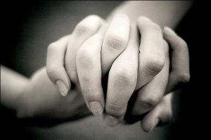 holdmyhand2